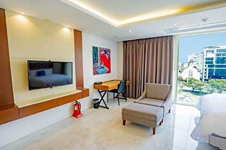 Superior Family Room