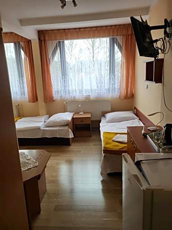 Triple Room with Private Bathroom