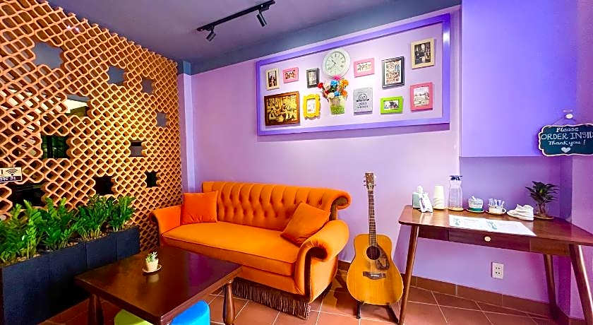 Ahu Hotel & Apartment