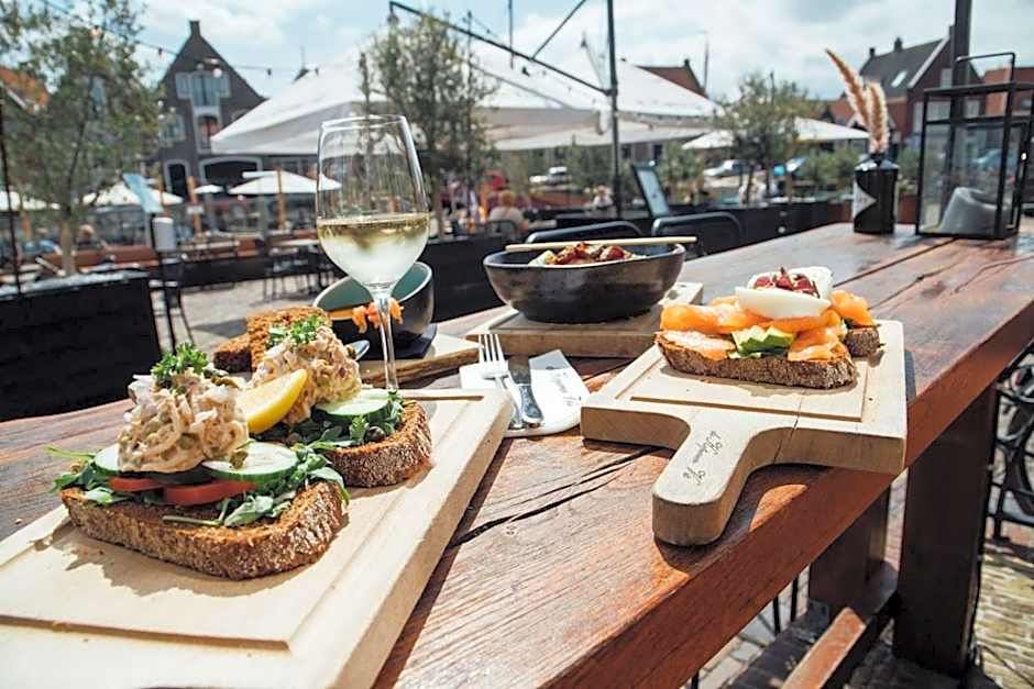 Harbour Suites Boutique Hotel