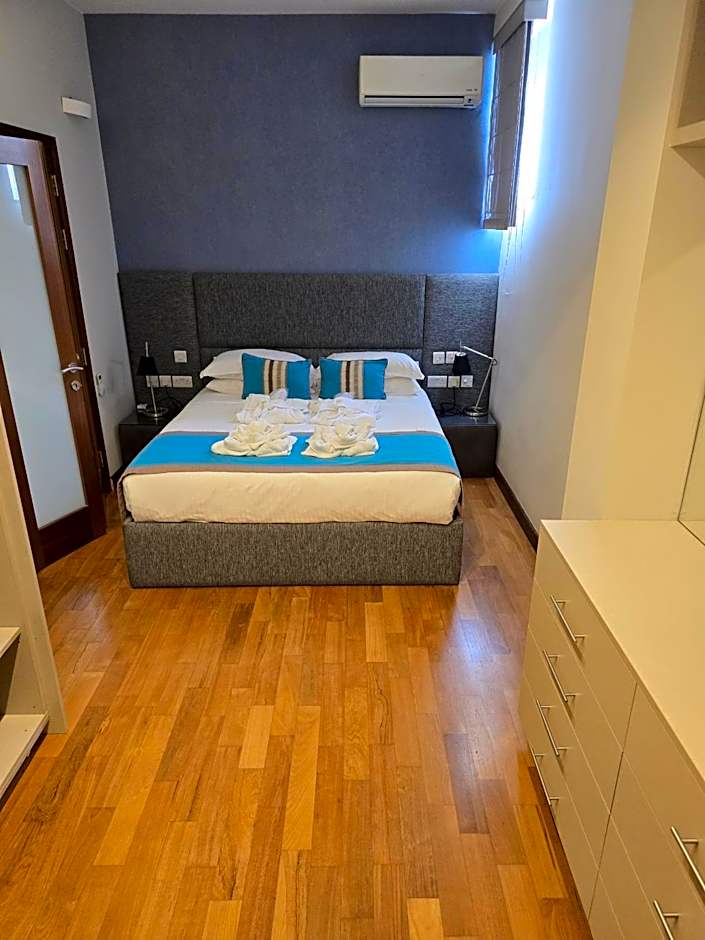 D Townhouse Boutique Suites