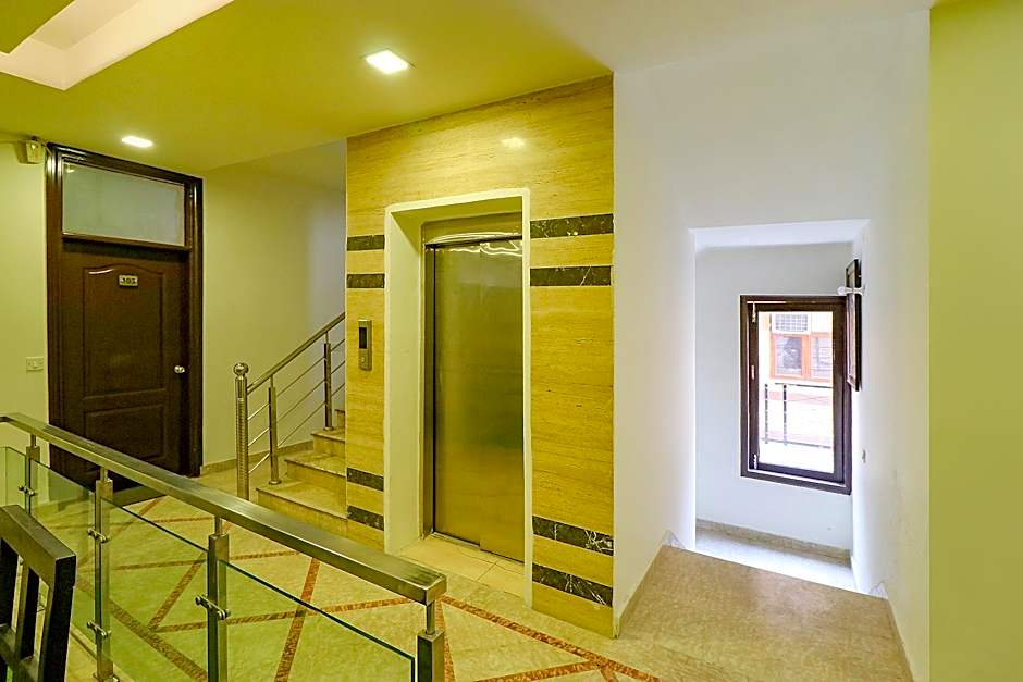 Palm Court by Fabhotel – Gurgaon, NY