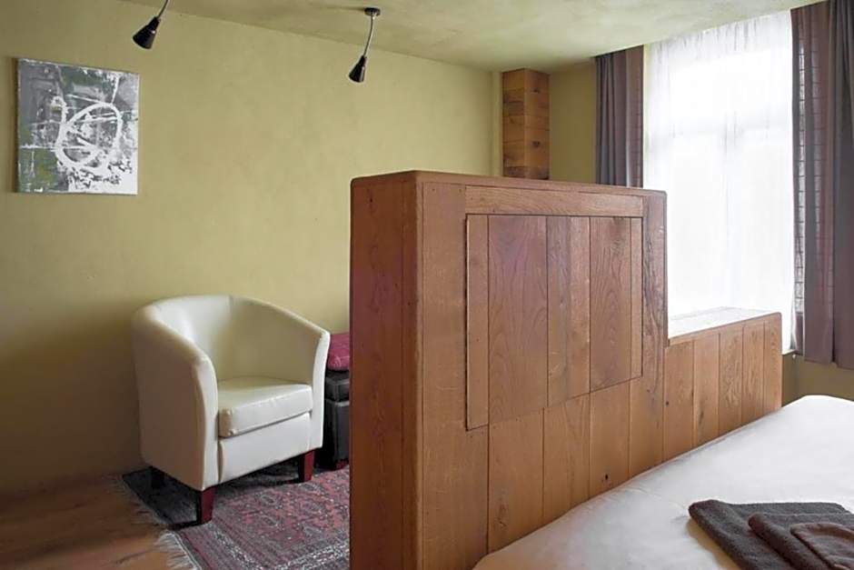 Poëziehotel Surplace - 15 min van Pairi Daiza & industriezone Ghislenghien