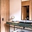 zelloon boutique hotel