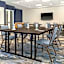 Fairfield by Marriott Inn & Suites Kansas City at The Legends