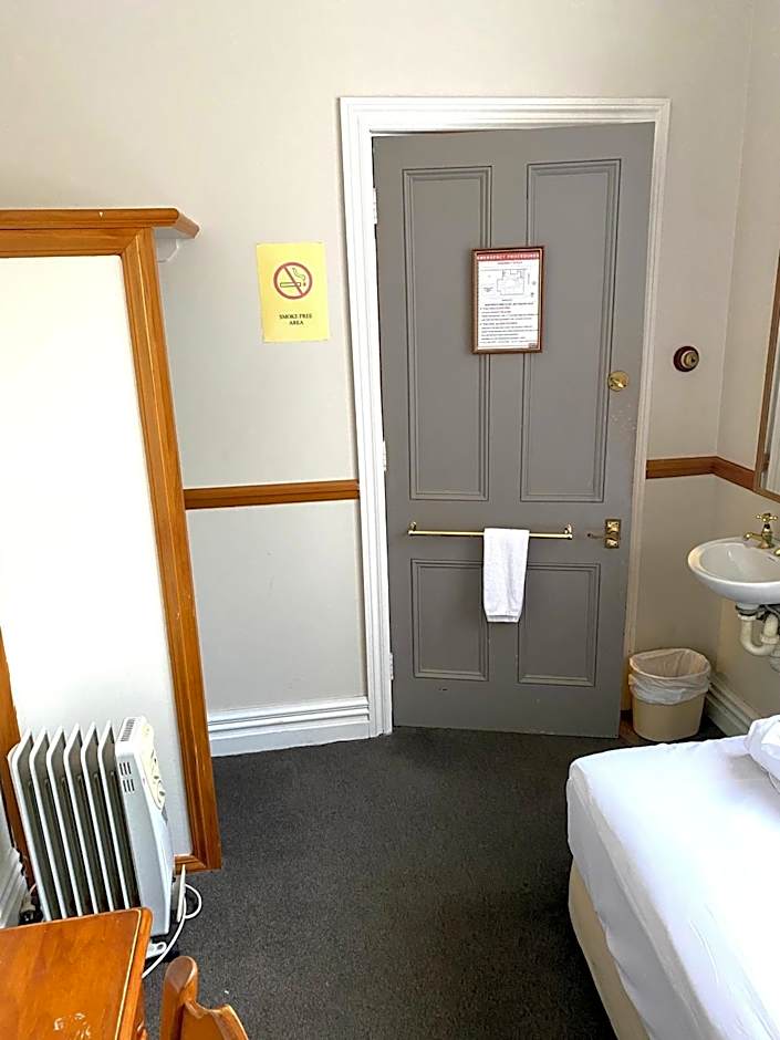 Shepherds Arms Hotel