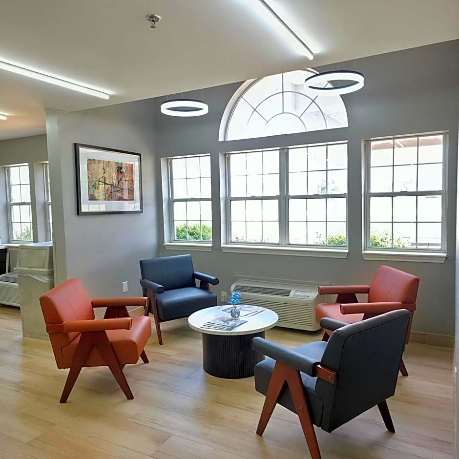 Microtel Inn & Suites By Wyndham Claremore