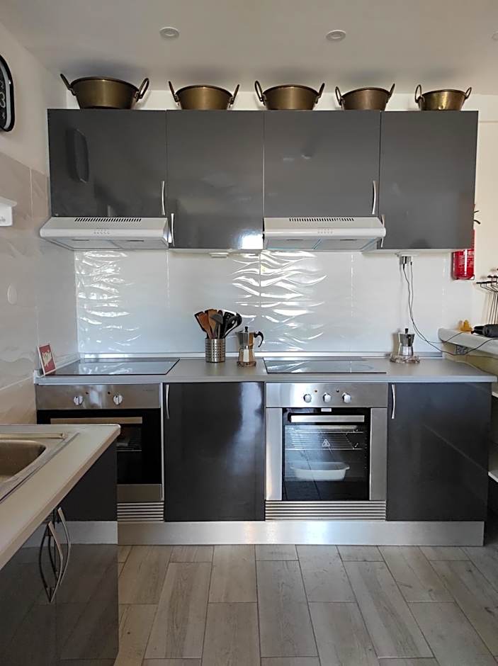 Blife Sun Hostel & Rooms