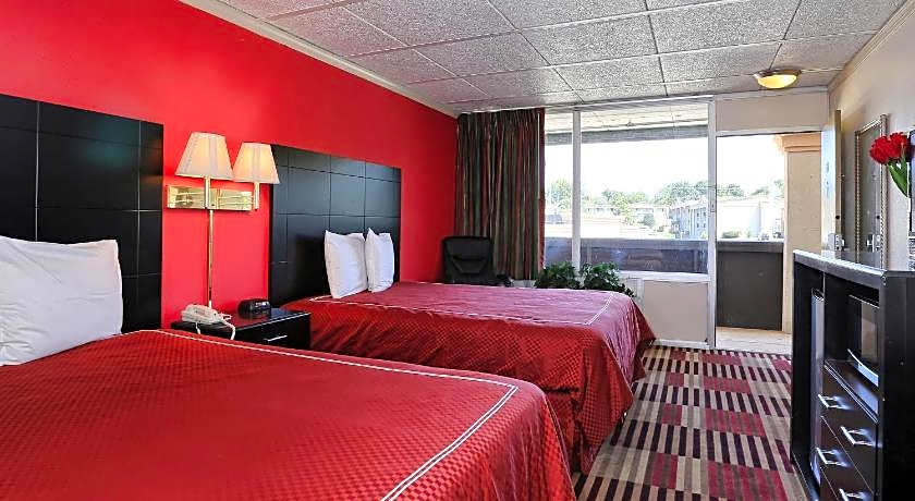 Rodeway Inn University