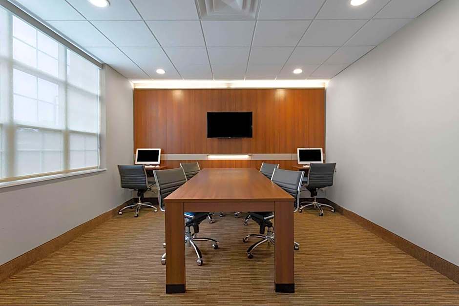 Microtel Inn & Suites by Wyndham Niagara Falls