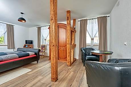 Queen Room - Disability Access