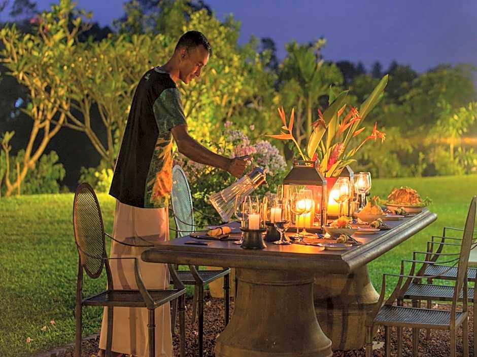 Villa Mayurana by Edwards Collection