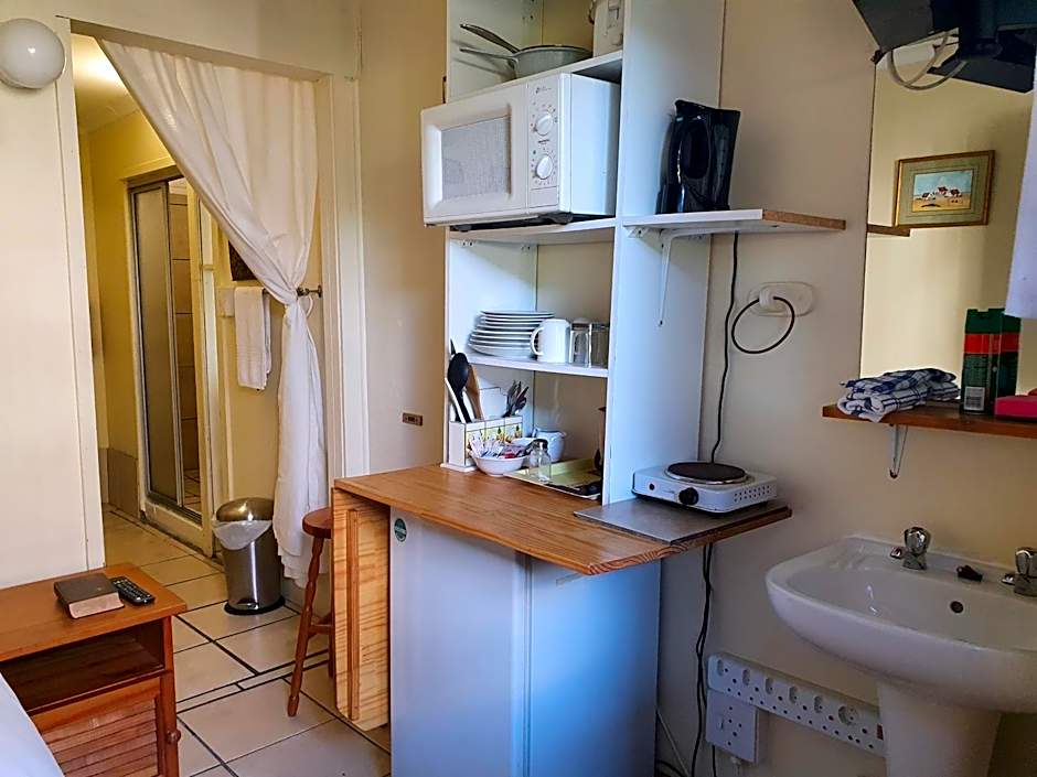 Lakeside Accommodation