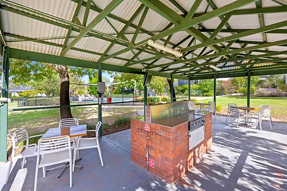 Albury Gardens Tourist Park