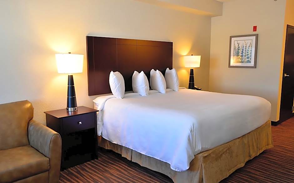 Cobblestone Inn & Suites - Holstein