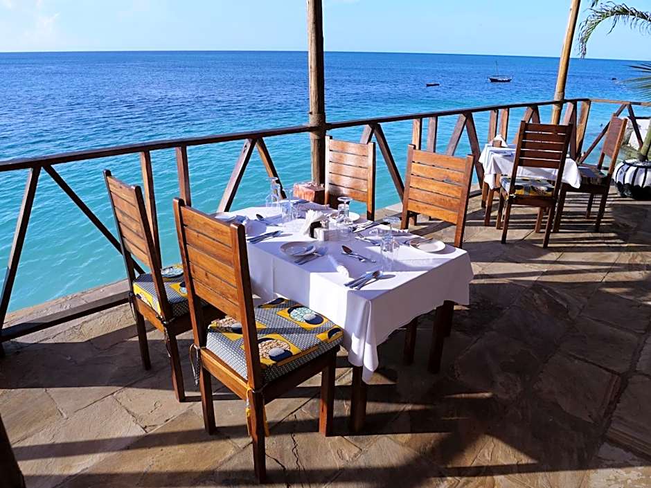 Double A Nungwi Beach Hotel