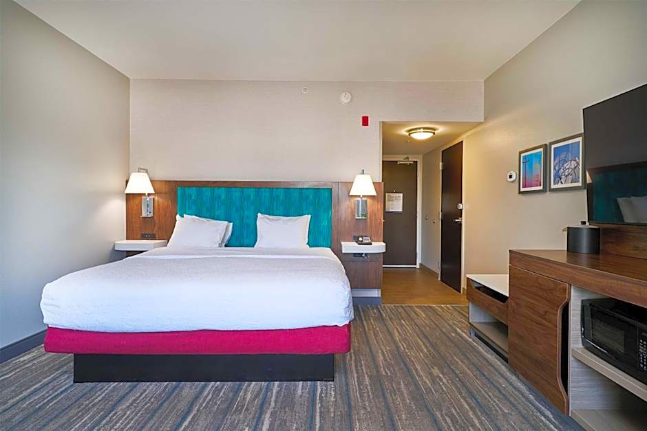 Hampton Inn & Suites Salinas