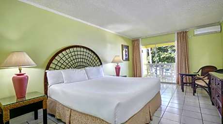 Deluxe Ocean View Room