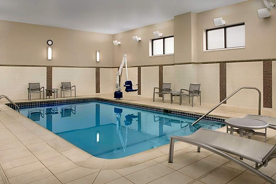 Courtyard Syracuse Downtown at Armory Square