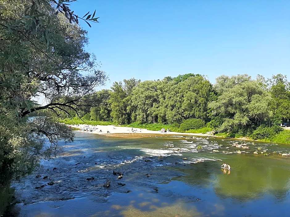 Hotel Garni Fischerfleck in Ismaning near Munich