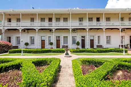 Denison Boutique Hotel