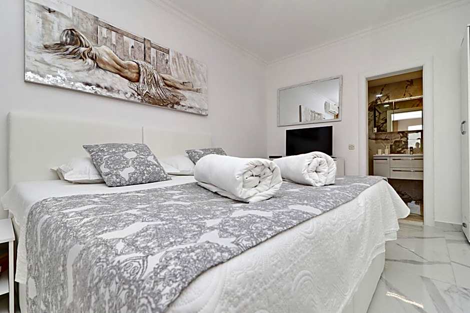 Photo 1 of 9 of Triple Room