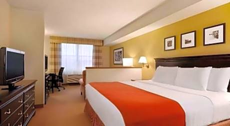 Country Inn & Suites by Radisson, Dundee, MI