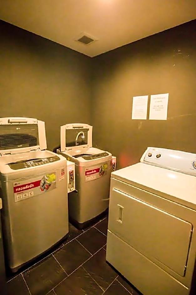 The Deck Patong by VIP