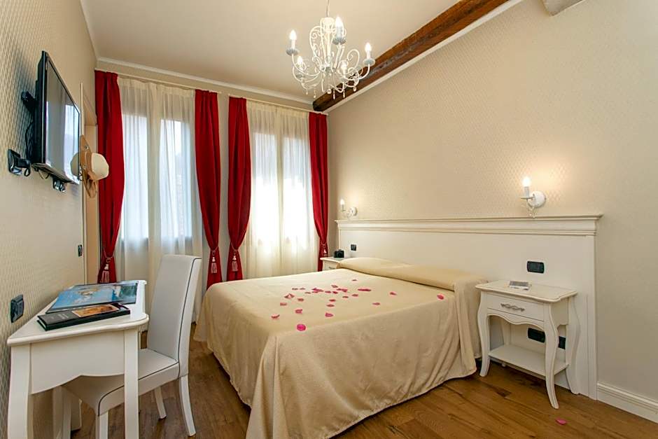 Charming Palace Santa Fosca