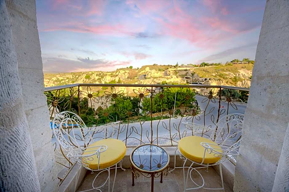 Tafoni Houses Cave Hotel