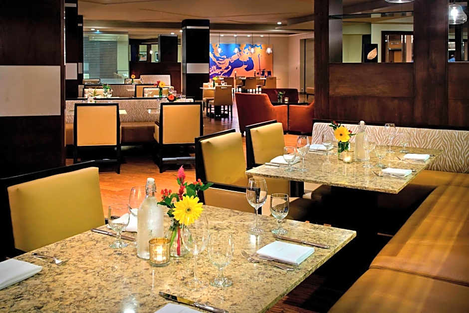 Trumbull Marriott Shelton
