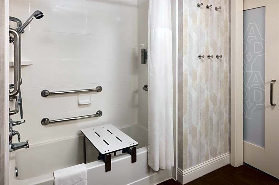 Hampton Inn By Hilton Minneapolis/Roseville, MN