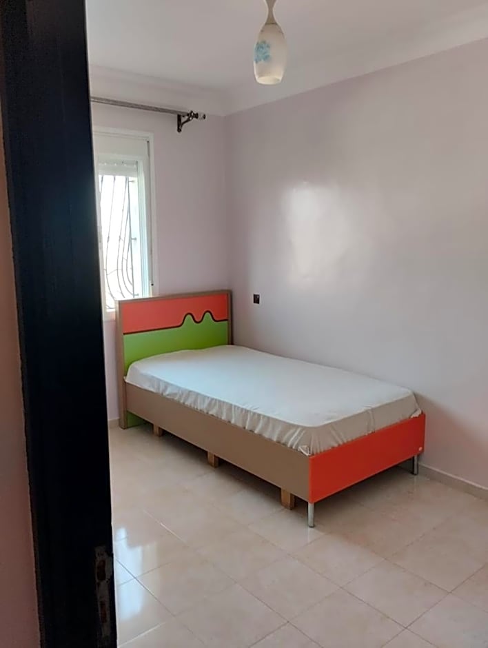 شقة رائعة قريبة للبحر