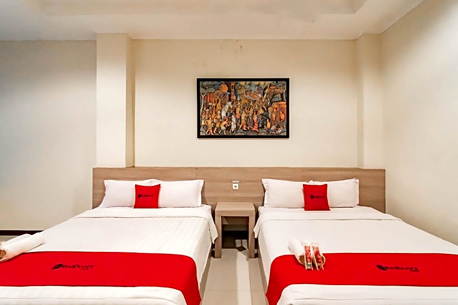 RedDoorz near Lembang Park & Zoo 2