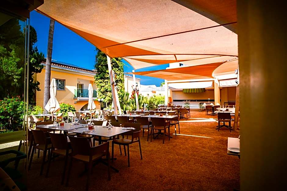 Malama Beach Holiday Village