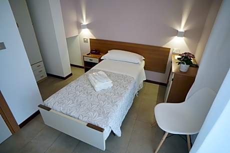 Budget Single Room