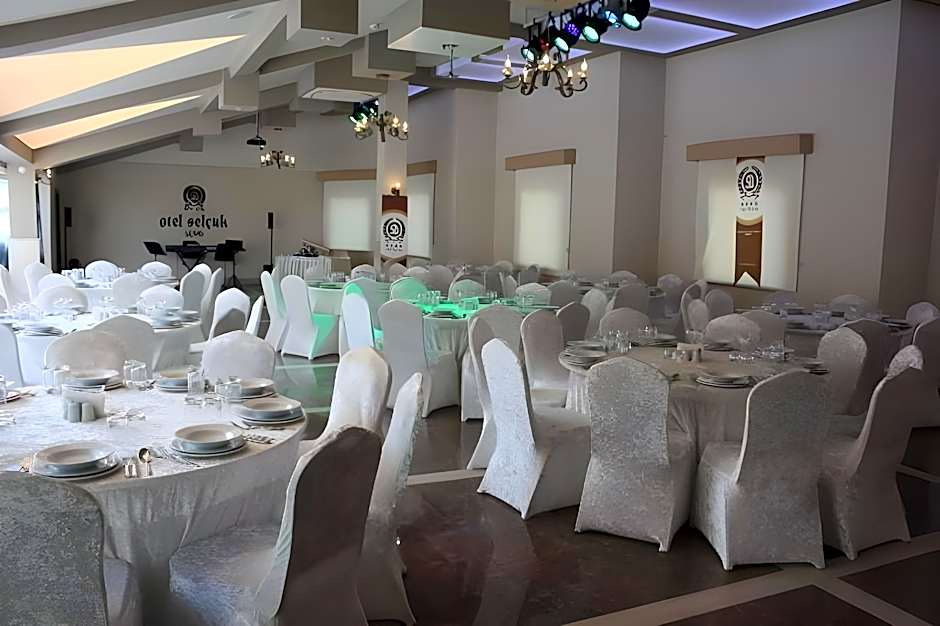 Selcuk Hotel Sems-i Tebrizi