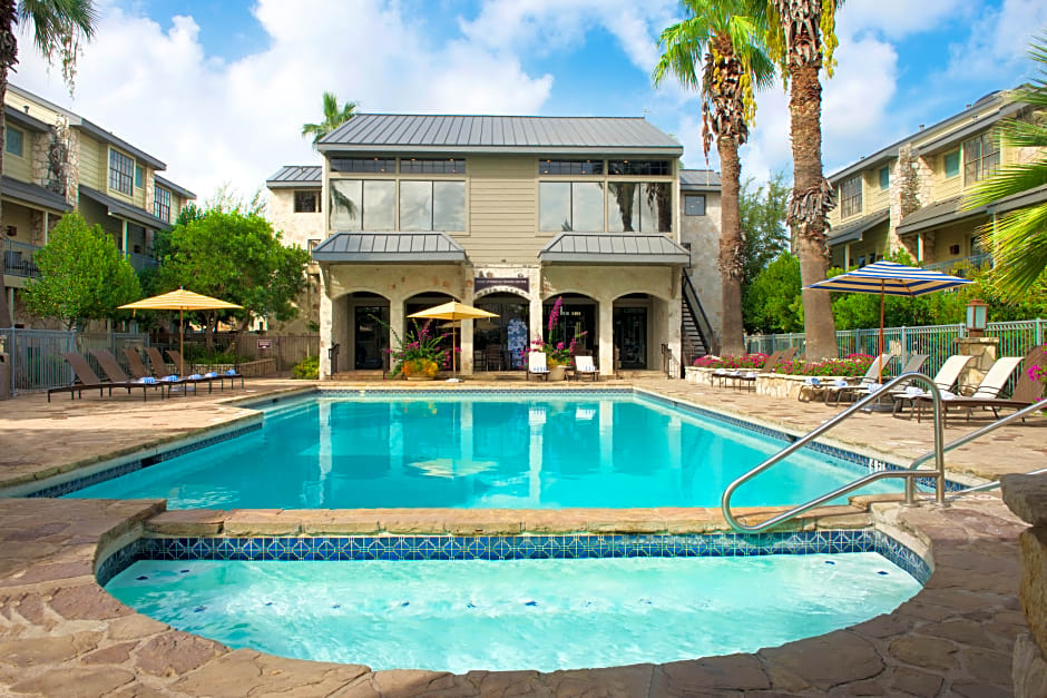 Horseshoe Bay Resort