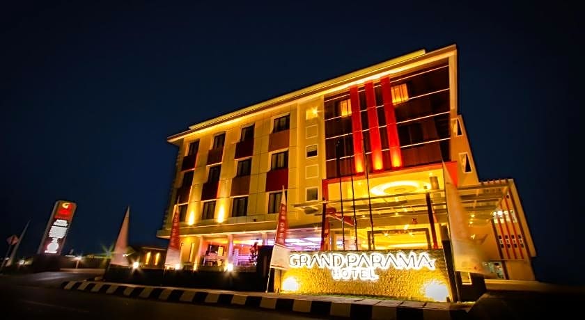 Grand Parama Hotel