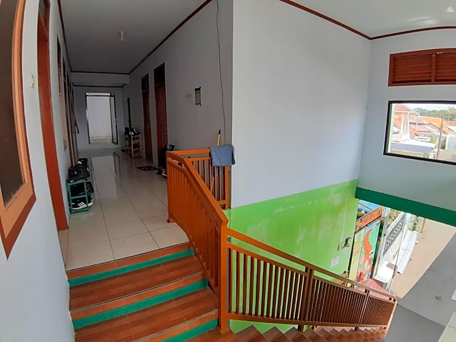 OYO Life 2884 Wisma Jatnika Syariah