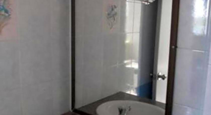 SR Hotel