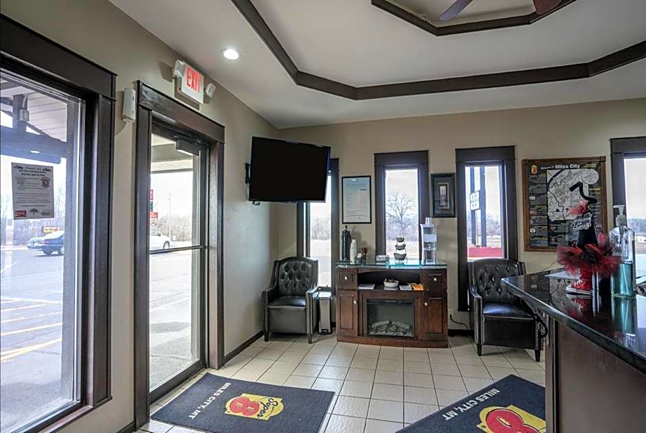 Super 8 by Wyndham Miles City