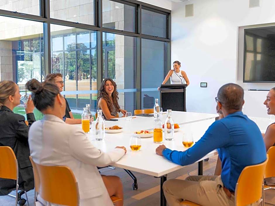 Wonil Hotel Perth, Handwritten Collection