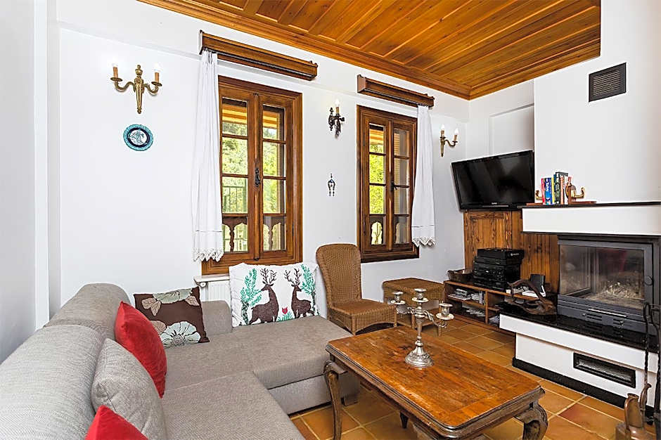 Stonehouse By Ipek Hotel