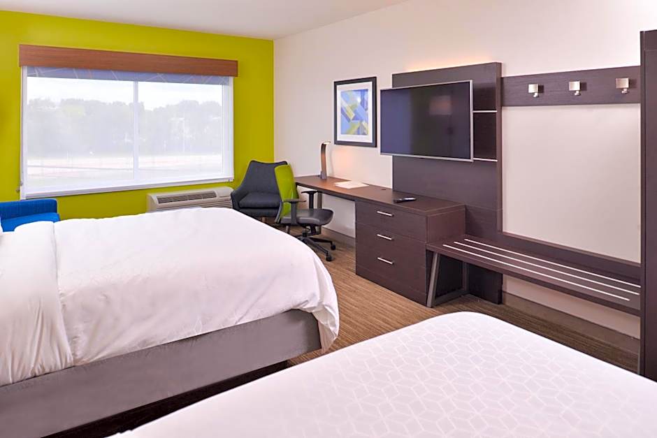 Holiday Inn Express and Suites - Mall of America - MSP Airport By IHG