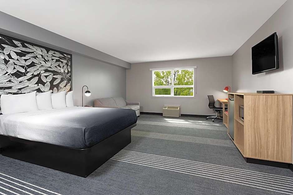 Super 8 by Wyndham Sault Ste Marie On