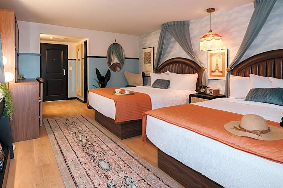 UNCOMMONER HOTEL by Reverie Boutique Collection