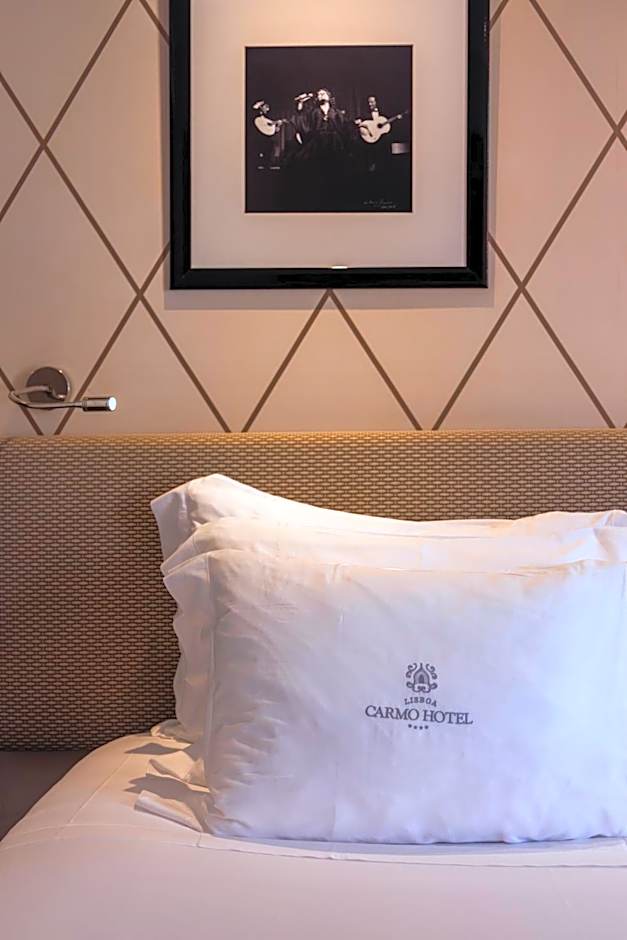 Lisboa Carmo Hotel