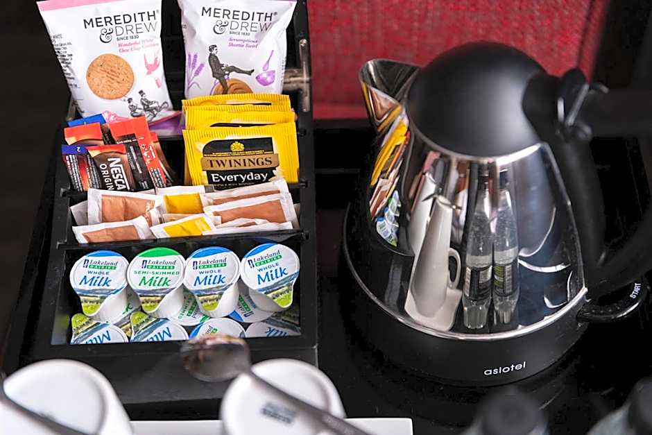 Donnington Manor Hotel