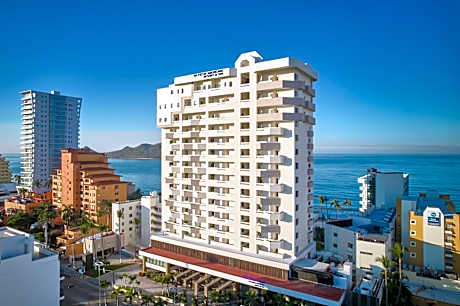 Sunvivia by Fiesta Americana MazatlÃ¡n